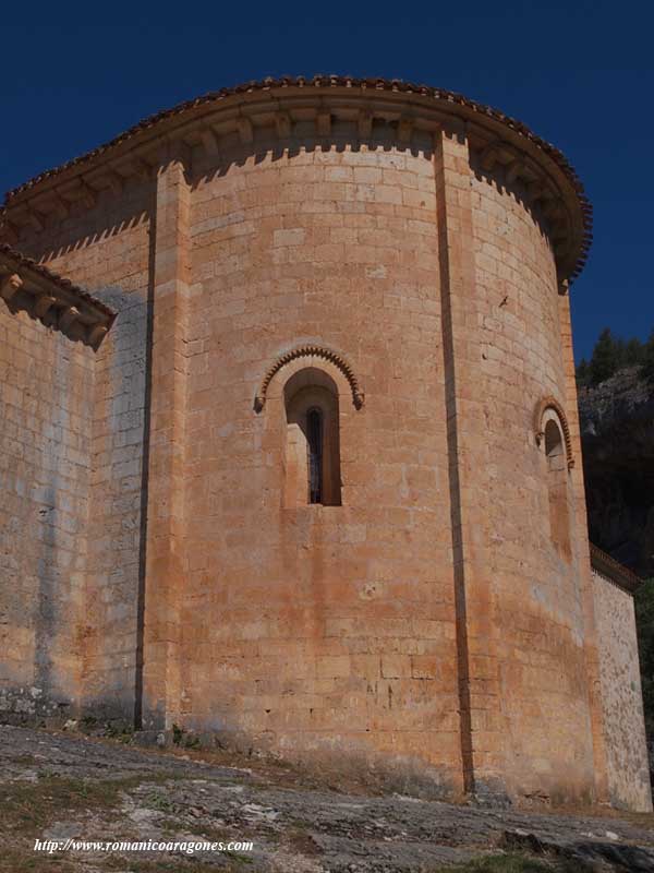 TORRE QUE CONTIENE LA CÚPULA